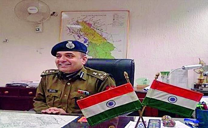 Manishakumar Sinha accepted the charge of CBI in Nagpur | मनीषकुमार सिन्हा यांनी स्वीकारला सीबीआयचा पदभार Manishakumar Sinha accepted the charge of CBI in Nagpur | मनीषकुमार सिन्हा यांनी स्वीकारला सीबीआयचा पदभार