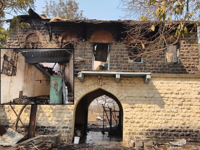 The building of the leprosy hospital in Shenda Park burned down | Kolhapur: शेंडापार्कातील कुष्ठधामची वास्तू जळाली; भूखंड लाटण्याचा प्रयत्न असल्याचा सामाजिक कार्यकर्त्यांनी केला आरोप The building of the leprosy hospital in Shenda Park burned down | Kolhapur: शेंडापार्कातील कुष्ठधामची वास्तू जळाली; भूखंड लाटण्याचा प्रयत्न असल्याचा सामाजिक कार्यकर्त्यांनी केला आरोप