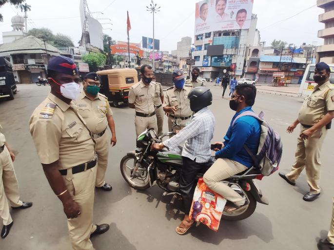 CC camera view on wandering for no reason | विनाकारण फिरणाऱ्यावर सीसी कॅमेराद्वारे नजर CC camera view on wandering for no reason | विनाकारण फिरणाऱ्यावर सीसी कॅमेराद्वारे नजर