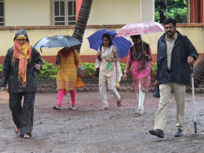 Eight thousand people in Kolhapur city gave away the 'Group' pre-examination | कोल्हापूर शहरातील आठ हजार जणांनी दिली गट ‘क’ सेवापूर्व परीक्षा Eight thousand people in Kolhapur city gave away the 'Group' pre-examination | कोल्हापूर शहरातील आठ हजार जणांनी दिली गट ‘क’ सेवापूर्व परीक्षा