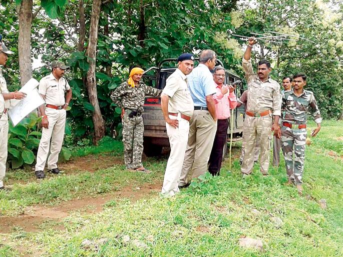 The first victim by cannibals waghini | नरभक्षी वाघिणीने केली पहिली शिकार The first victim by cannibals waghini | नरभक्षी वाघिणीने केली पहिली शिकार