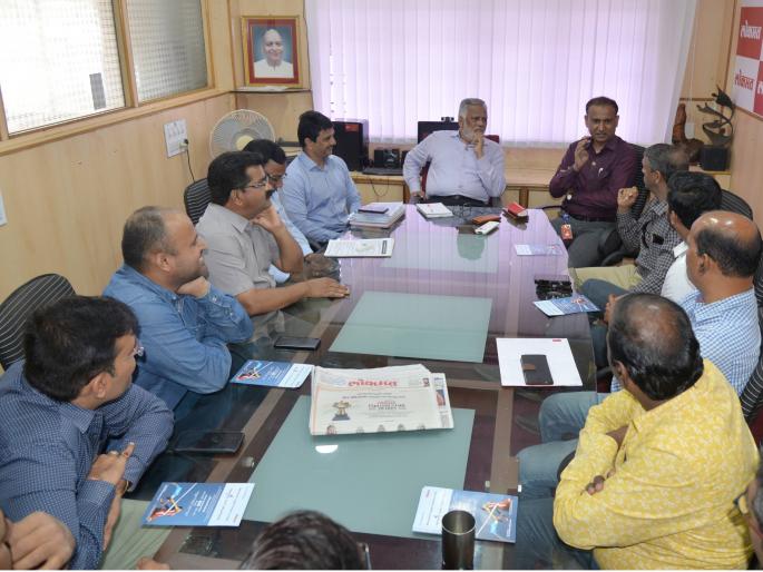 The construction of two and a half thousand flats was postponed | अडीच हजार फ्लॅटचे बांधकाम रखडले, महापुरावेळी दिली होती स्थगिती