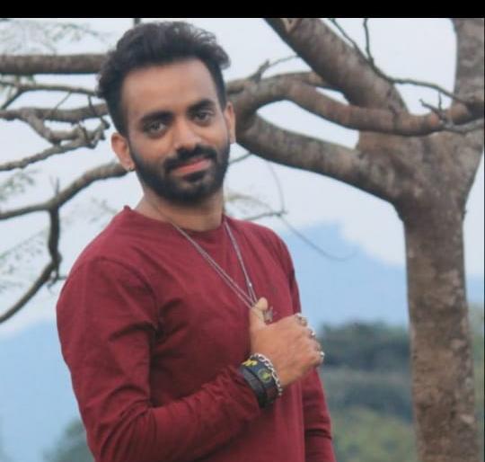 The suicide of Devrukh's artisan, the reason unclear | देवरुखच्या कारागिराची आत्महत्या, कारण अस्पष्ट   The suicide of Devrukh's artisan, the reason unclear | देवरुखच्या कारागिराची आत्महत्या, कारण अस्पष्ट