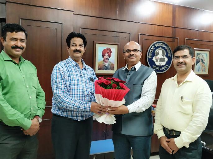 As the Vice-Chancellor of Shivaji University, P. S. Patil: Accepted the post | शिवाजी विद्यापीठाच्या प्र-कुलगुरूपदी पी. एस. पाटील : पदभार स्वीकारला As the Vice-Chancellor of Shivaji University, P. S. Patil: Accepted the post | शिवाजी विद्यापीठाच्या प्र-कुलगुरूपदी पी. एस. पाटील : पदभार स्वीकारला