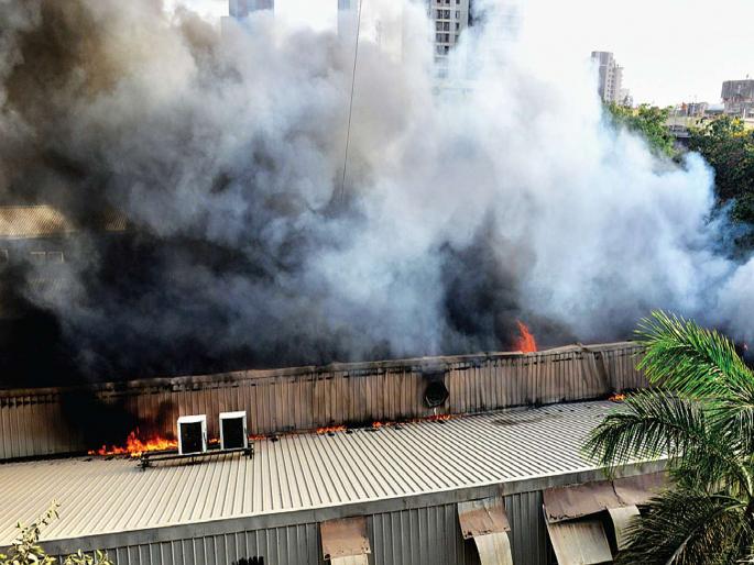 Firearms of firefighters in Mumbai! | मुंबईकरांची अग्निसुरक्षा धोक्यात! Firearms of firefighters in Mumbai! | मुंबईकरांची अग्निसुरक्षा धोक्यात!