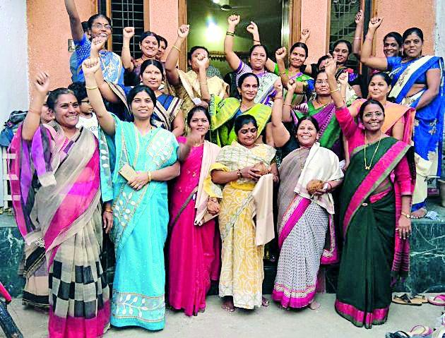 The horizontal bottle on March 14th | १४ मार्चला बाटली आडवी The horizontal bottle on March 14th | १४ मार्चला बाटली आडवी