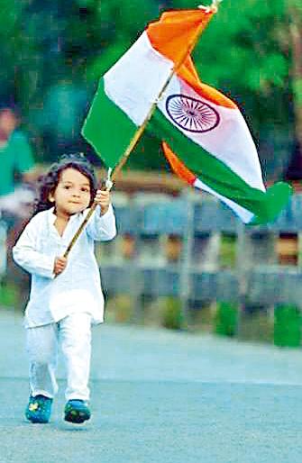 Social-patriotic messages, with Independence Day photos | स्वातंत्र्यदिनी फोटोसह द्या सामाजिक-देशभक्तीपर संदेश Social-patriotic messages, with Independence Day photos | स्वातंत्र्यदिनी फोटोसह द्या सामाजिक-देशभक्तीपर संदेश