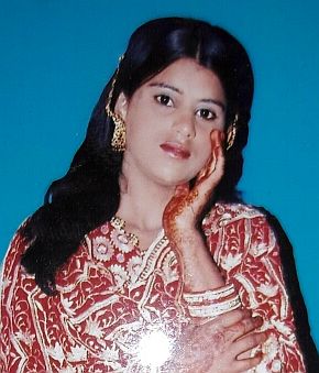 As a result of suicides, a case has been registered against husband and husband | आत्महत्येस प्रवृत्त केल्याप्रकरणी पतीसह सासरच्यांवर गुन्हा दाखल