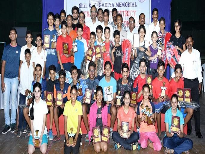 Sonali, Prathamesh's triple crown | सोनाली, प्रथमेशला तिहेरी मुकुट