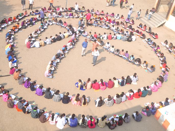 Jijau Janmotsav in Beed City; Painting, rangoli competition | बीड शहरामध्ये जिजाऊ जन्मोत्सव; चित्रकला, रांगोळी स्पर्धा Jijau Janmotsav in Beed City; Painting, rangoli competition | बीड शहरामध्ये जिजाऊ जन्मोत्सव; चित्रकला, रांगोळी स्पर्धा