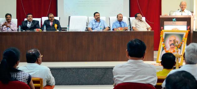 Nomination impact on the economy | नोटाबंदीने अर्थव्यवस्थेवर परिणाम Nomination impact on the economy | नोटाबंदीने अर्थव्यवस्थेवर परिणाम