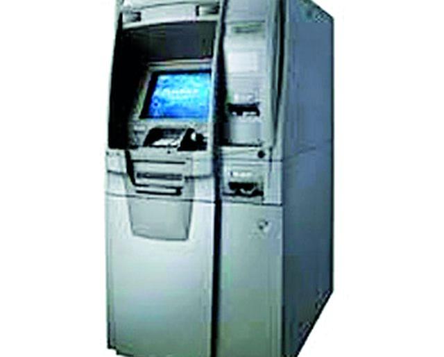 Rural ATMs are cashless | ग्रामीण एटीएम झाले कॅशलेस Rural ATMs are cashless | ग्रामीण एटीएम झाले कॅशलेस