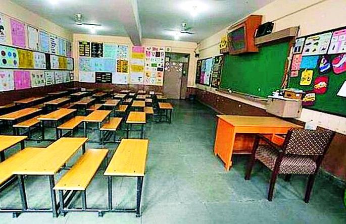 Years of poor students gone without study; The situation is the same this year | अभ्यासाविना गेले गरीब विद्यार्थ्यांचे वर्ष; यावर्षीही परिस्थिती तशीच