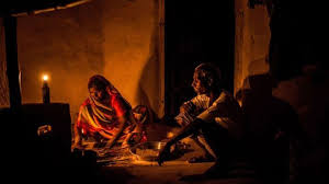 Villages in Kawaddara, Sakur area have been in darkness for three days | कवडदरा,साकूर परिसरातील गावे तीन दिवसांपासून अंधारात Villages in Kawaddara, Sakur area have been in darkness for three days | कवडदरा,साकूर परिसरातील गावे तीन दिवसांपासून अंधारात
