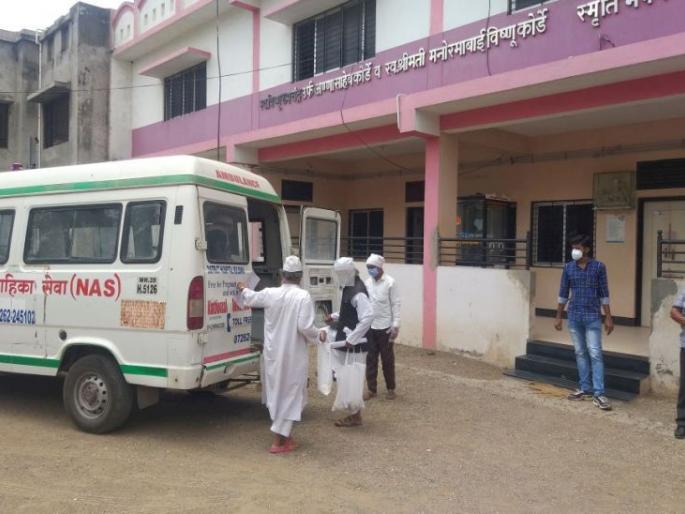 CoronaVirus: Buldana corona free; The three from Kamathi were discharged from the hospital | CoronaVirus : बुलडाणा कोरोनामुक्त; कामठी येथील तिघांना रुग्णालयातून सुटी CoronaVirus: Buldana corona free; The three from Kamathi were discharged from the hospital | CoronaVirus : बुलडाणा कोरोनामुक्त; कामठी येथील तिघांना रुग्णालयातून सुटी