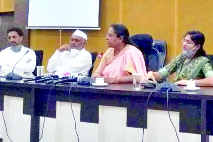 ‘Anganwadi workers will be paid regularly like other employees’ - Yashomati Thakur | ‘अंगणवाडी सेविकांचे मानधन अन्य कर्मचाऱ्याप्रमाणे नियमित देणार’ - यशोमती ठाकूर