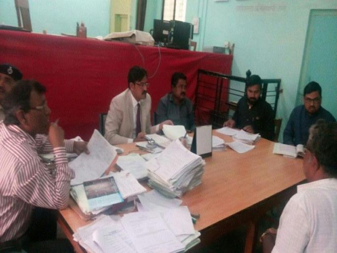 National Tribal Releases: 4015 Recovery Of Recovery Of Recovery Of 15 Crore 15 Lakhs | राष्टÑीय लोकन्यायालय : ४०१५ प्रकरणे निकाली एक कोटी १५ लाखांची वसुली National Tribal Releases: 4015 Recovery Of Recovery Of Recovery Of 15 Crore 15 Lakhs | राष्टÑीय लोकन्यायालय : ४०१५ प्रकरणे निकाली एक कोटी १५ लाखांची वसुली