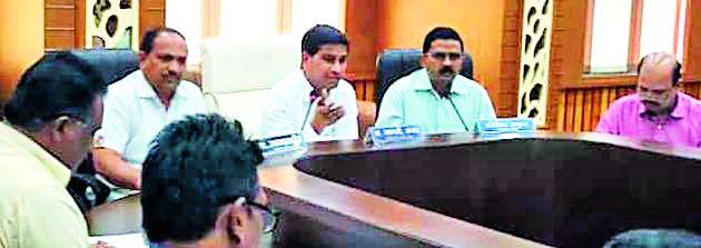 Strengthen the financial side of the corporation | महानगरपालिकेची आर्थिक बाजू भक्कम करा Strengthen the financial side of the corporation | महानगरपालिकेची आर्थिक बाजू भक्कम करा