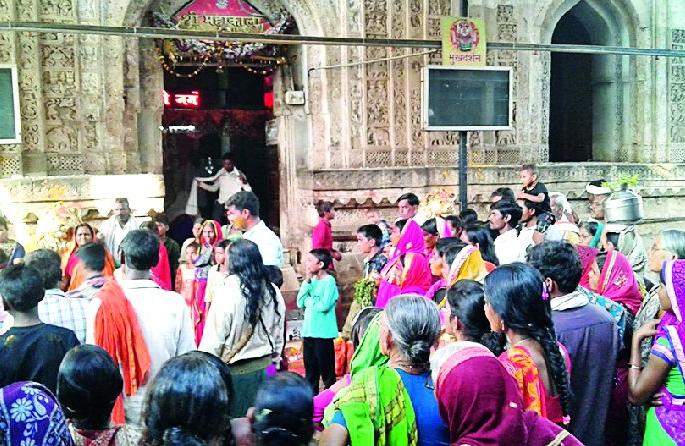 Starting today, Goddess Mahakali Yatra starts | आजपासून देवी महाकाली यात्रेला प्रारंभ Starting today, Goddess Mahakali Yatra starts | आजपासून देवी महाकाली यात्रेला प्रारंभ