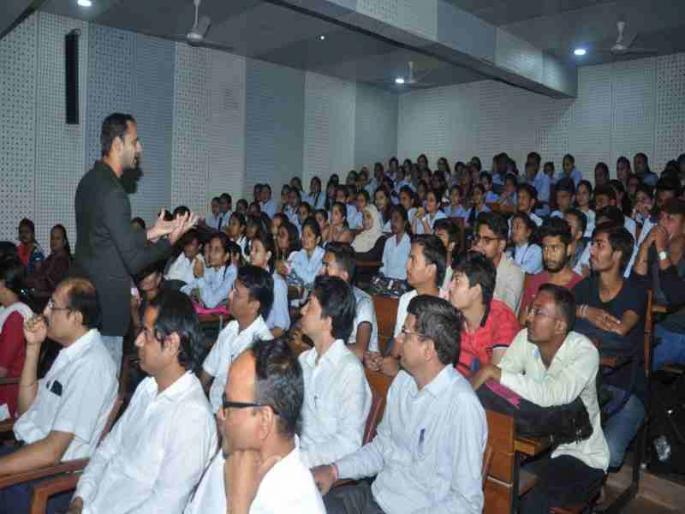 It is not just a matter of thinking, of being hungry for success | फक्त विचार करून उपयोग नाही, यशस्वी होण्याची भूक असावी लागते  It is not just a matter of thinking, of being hungry for success | फक्त विचार करून उपयोग नाही, यशस्वी होण्याची भूक असावी लागते