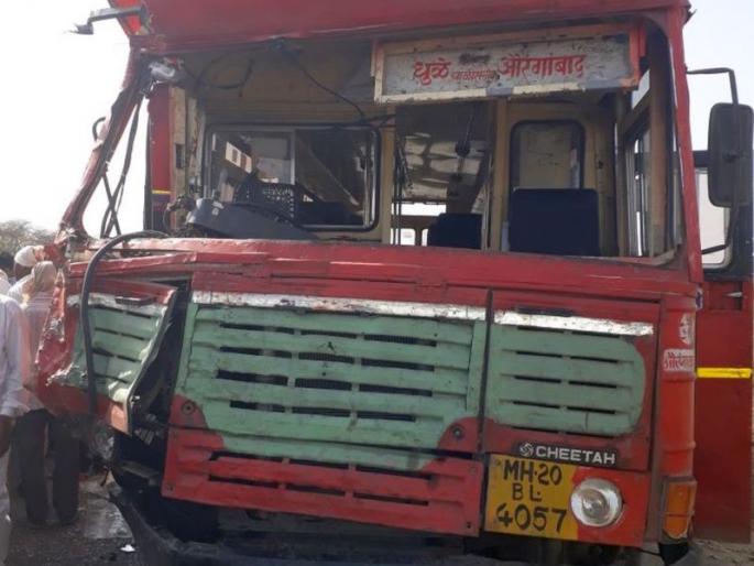 Bus-Eicester accident killed one, 23 injured | बस-आयशर अपघात एक ठार, २३ जखमी Bus-Eicester accident killed one, 23 injured | बस-आयशर अपघात एक ठार, २३ जखमी
