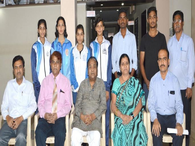 Players of 'Devgiri' for the Inter-University Competition | आंतरविद्यापीठ स्पर्धेसाठी ‘देवगिरी’ च्या खेळाडूंची निवड Players of 'Devgiri' for the Inter-University Competition | आंतरविद्यापीठ स्पर्धेसाठी ‘देवगिरी’ च्या खेळाडूंची निवड