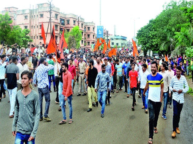 Maharashtra: Inappropriate Loop of Bandala | महाराष्टÑ बंदला अनुचित वळण Maharashtra: Inappropriate Loop of Bandala | महाराष्टÑ बंदला अनुचित वळण