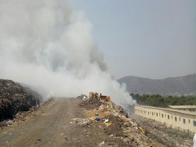Fire is extinguished due to lack of methane gas, 90 percent of fire extinguishes | मिथेन वायू बाहेर पडण्यास वाव नसल्याने आग विझविण्यात येत आहेत अडचणी, तरीसुध्दा ९० टक्के आग आटोक्यात Fire is extinguished due to lack of methane gas, 90 percent of fire extinguishes | मिथेन वायू बाहेर पडण्यास वाव नसल्याने आग विझविण्यात येत आहेत अडचणी, तरीसुध्दा ९० टक्के आग आटोक्यात