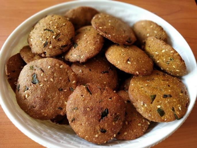 Bajri Wada Authentic Maharashtrian winter special Recipe : Make Hot Bajri Vade for Breakfast in Cold, Try Instant Nutritious - Traditional Recipe... | थंडीत नाश्त्याला बनवा गरमागरम बाजरी वडे, ट्राय करा झटपट होणारी पौष्टीक- पारंपरिक रेसिपी...