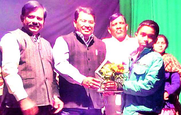 Do not fall prey to misunderstandings | भूलथापांना बळी पडू नका Do not fall prey to misunderstandings | भूलथापांना बळी पडू नका