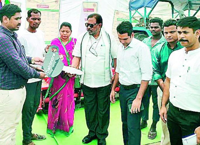 Citizens, take advantage of the government at your doorstep | नागरिकांनाे, शासन आपल्या दारी उपक्रमाचा लाभ घ्या Citizens, take advantage of the government at your doorstep | नागरिकांनाे, शासन आपल्या दारी उपक्रमाचा लाभ घ्या