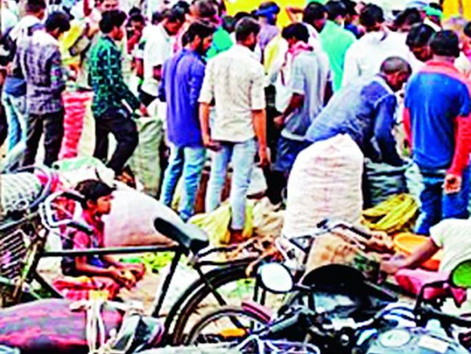 Coaching classes, green signal to weekly markets, now waiting for temples to open | कोचिंग क्लासेस, आठवडी बाजारांना ग्रीन सिग्नल, आता मंदिरे उघडण्याची प्रतीक्षा Coaching classes, green signal to weekly markets, now waiting for temples to open | कोचिंग क्लासेस, आठवडी बाजारांना ग्रीन सिग्नल, आता मंदिरे उघडण्याची प्रतीक्षा
