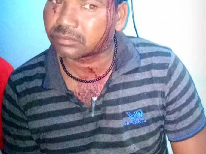 Contractor firing in Kangergaon; Workers beat up | कनेरगावात ठेकेदाराचा हवेत गोळीबार; मजुरांना मारहाण Contractor firing in Kangergaon; Workers beat up | कनेरगावात ठेकेदाराचा हवेत गोळीबार; मजुरांना मारहाण