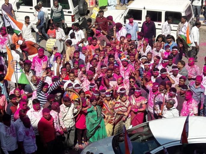 Kolhapur: NCP-Congress alliance's rally | कोल्हापूर : राष्ट्रवादी-काँग्रेस आघाडीच्या कार्यकर्त्यांचा जल्लोष Kolhapur: NCP-Congress alliance's rally | कोल्हापूर : राष्ट्रवादी-काँग्रेस आघाडीच्या कार्यकर्त्यांचा जल्लोष