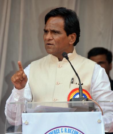 If the shop breaks the borrowing will ... | दुकान मोडले तर उधारी बुडेल... If the shop breaks the borrowing will ... | दुकान मोडले तर उधारी बुडेल...