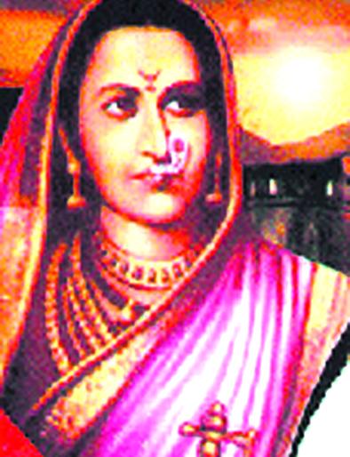 Jijau birth anniversary preparation at SindKhed Raja | सिंदखेडराजा येथे जिजाऊ जन्मोत्सवाची जय्यत तयारी