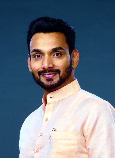 Lok Sabha Election 2019 Raju Shetty is in the thieves of thieves | Lok Sabha Election 2019 राजू शेट्टी चोरांच्या गुहेत Lok Sabha Election 2019 Raju Shetty is in the thieves of thieves | Lok Sabha Election 2019 राजू शेट्टी चोरांच्या गुहेत