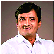 Challenges faced by Mahadevs within party boundaries | पक्षीय मर्यादेत कामाचे महाडिकांसमोर आव्हान