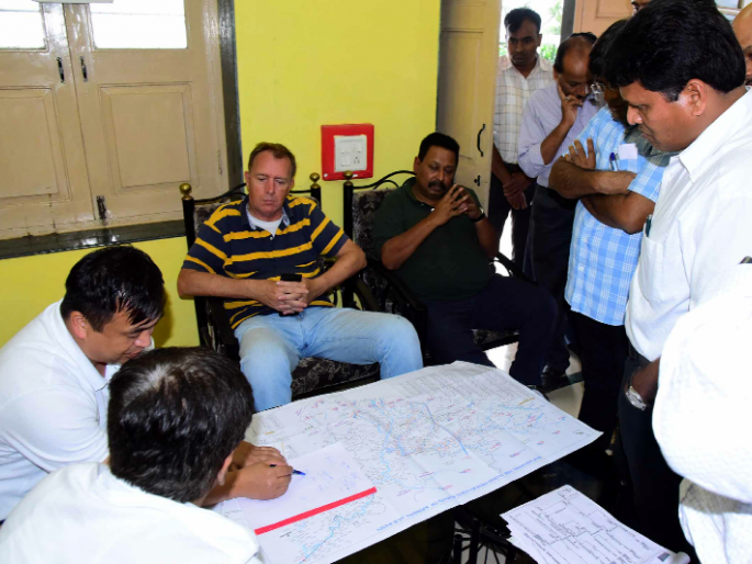 Proposal to move flood water in drought-prone areas | पुराचे पाणी दुष्काळी भागात नेण्याचा प्रस्ताव Proposal to move flood water in drought-prone areas | पुराचे पाणी दुष्काळी भागात नेण्याचा प्रस्ताव