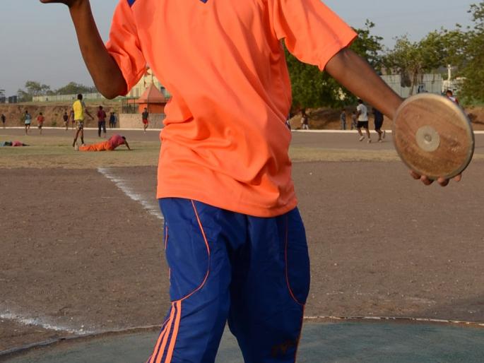 Mohammad Mohsinla Gold at State Para Athletics Championship | राज्य पॅरा अॅथलेटिक्स स्पर्धेत मोहंमद मोहसीनला गोल्ड Mohammad Mohsinla Gold at State Para Athletics Championship | राज्य पॅरा अॅथलेटिक्स स्पर्धेत मोहंमद मोहसीनला गोल्ड