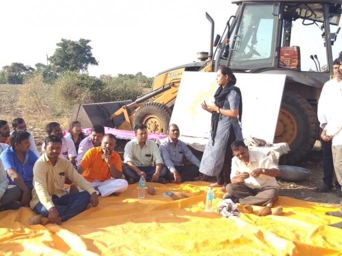 Launch of 'Companion Dam' work | ‘कम्पारमेन्ट बांध’ या कामाचा शुभारंभ Launch of 'Companion Dam' work | ‘कम्पारमेन्ट बांध’ या कामाचा शुभारंभ