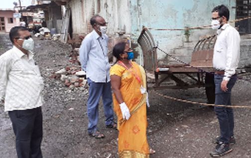 Measures taken after contact with a positive patient | पॉझीटिव्ह रूग्णाचा संपर्क आल्याने मोडला उपाययोजना