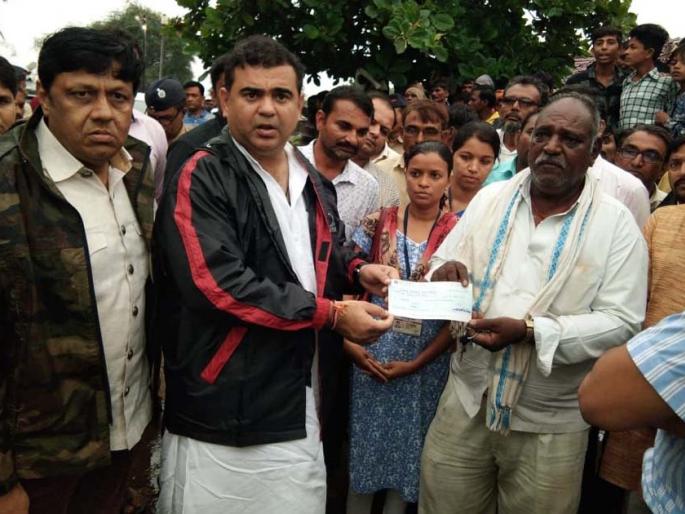 Monitoring of Damages by Guardian Ministers | पालकमंत्र्यांकडून नुकसानीची पाहणी Monitoring of Damages by Guardian Ministers | पालकमंत्र्यांकडून नुकसानीची पाहणी