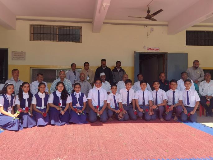 Vaintey's Priyani Sonawane is ninth in the district in the scholarship examination | शिष्यवृत्ती परीक्षेत वैनतेयची प्रियाणी सोनवणे जिल्ह्यात नववी Vaintey's Priyani Sonawane is ninth in the district in the scholarship examination | शिष्यवृत्ती परीक्षेत वैनतेयची प्रियाणी सोनवणे जिल्ह्यात नववी