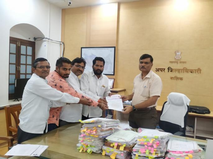 In fact, transportation should be allowed without taxing the revenue of the rock: demand | मुरु म, खडी महसूल कर न आकारता वाहतुकीस परवानगी मिळावी : मागणी In fact, transportation should be allowed without taxing the revenue of the rock: demand | मुरु म, खडी महसूल कर न आकारता वाहतुकीस परवानगी मिळावी : मागणी