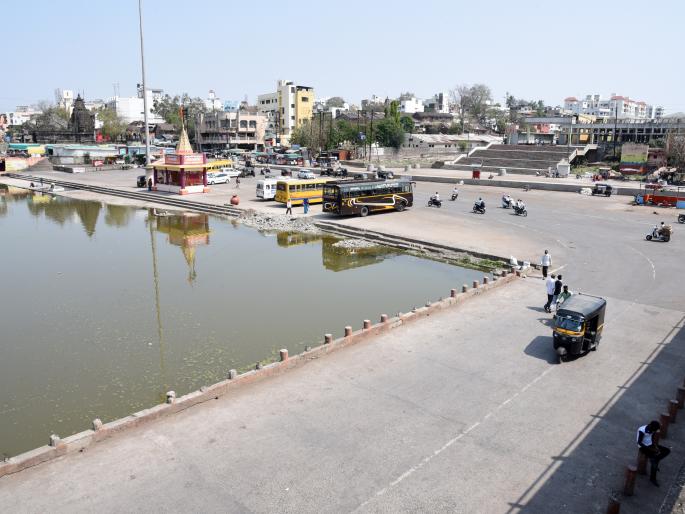 The week of Godakath is in full swing in the market | गोदाकाठच्या आठवडे बाजारात शुकशुकाट The week of Godakath is in full swing in the market | गोदाकाठच्या आठवडे बाजारात शुकशुकाट