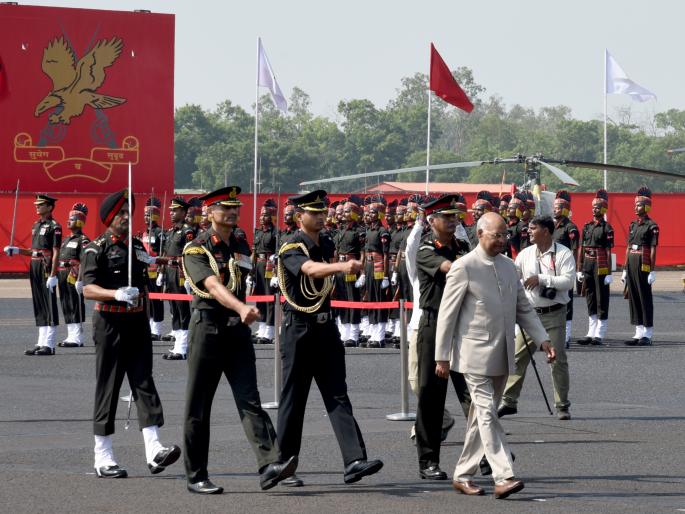 The bravery of the soldiers makes peace in the country | सैनिकांच्या शौर्यामुळे देशात शांतता नांदते : राष्टपती रामनाथ कोविंद The bravery of the soldiers makes peace in the country | सैनिकांच्या शौर्यामुळे देशात शांतता नांदते : राष्टपती रामनाथ कोविंद