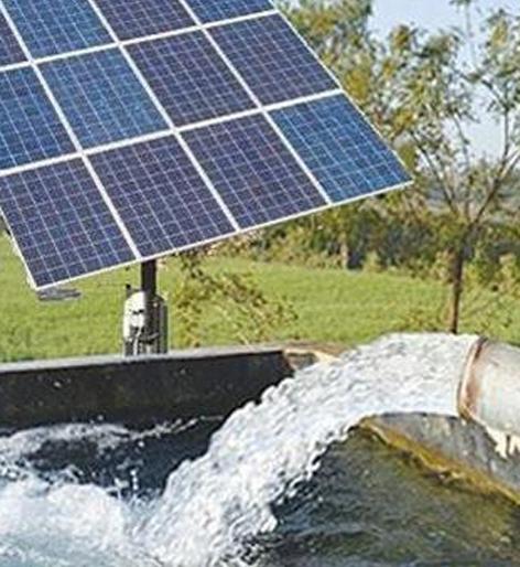 Only 4 solar farms are installed in Parbhani district | परभणी जिल्ह्यात बसविले केवळ १४०० सौर कृषीपंप Only 4 solar farms are installed in Parbhani district | परभणी जिल्ह्यात बसविले केवळ १४०० सौर कृषीपंप