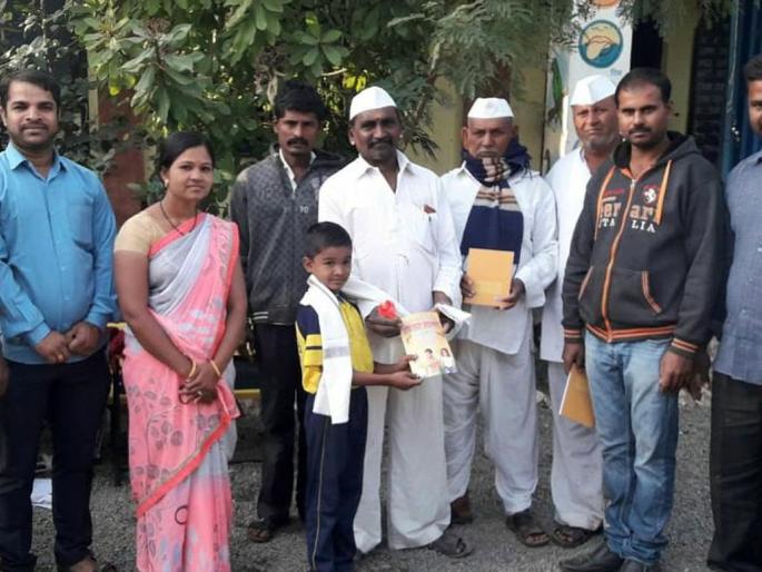 The boy made a vision of honesty! | बालकाने घडविले प्रामाणिकपणाचे दर्शन ! The boy made a vision of honesty! | बालकाने घडविले प्रामाणिकपणाचे दर्शन !