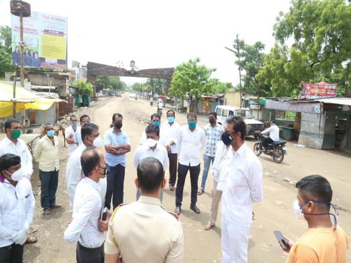 Hotspot announced for 14 days in Sonai; Minister Gadakh took stock | सोनईत १४ दिवसासाठी हॉटस्पॉट जाहीर; मंत्री गडाखांनी घेतला आढावा Hotspot announced for 14 days in Sonai; Minister Gadakh took stock | सोनईत १४ दिवसासाठी हॉटस्पॉट जाहीर; मंत्री गडाखांनी घेतला आढावा